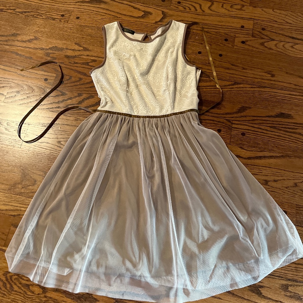 Kld signature woman’s dress